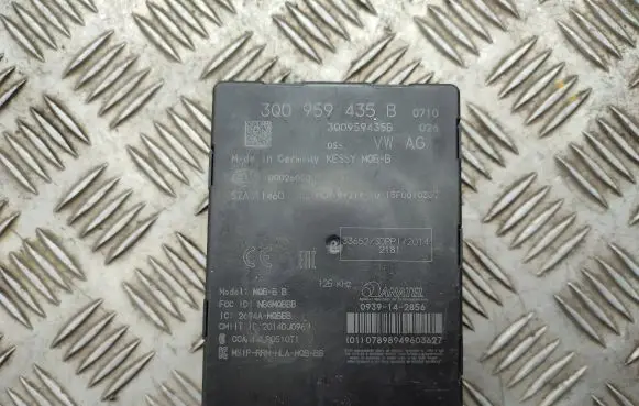 Volkswagen PASSAT B8 Keyless (KESSY) go control unit/module 3Q0959435B