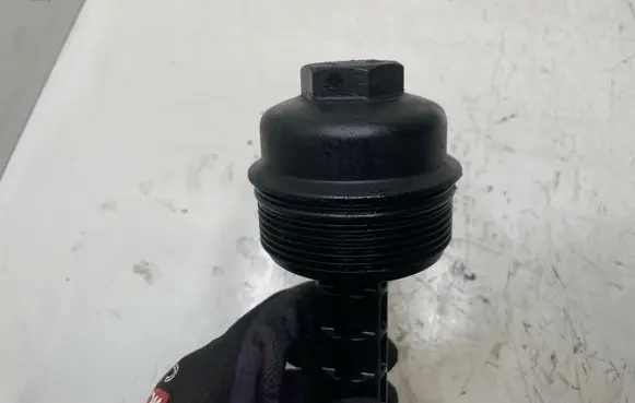 BMW 3 E46 Oil filter cover 6740326119