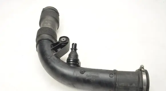 Volvo XC90 Air intake hose/pipe 31439757