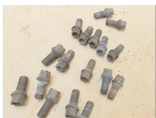 Audi A6 S6 C4 4A Nuts/bolts 