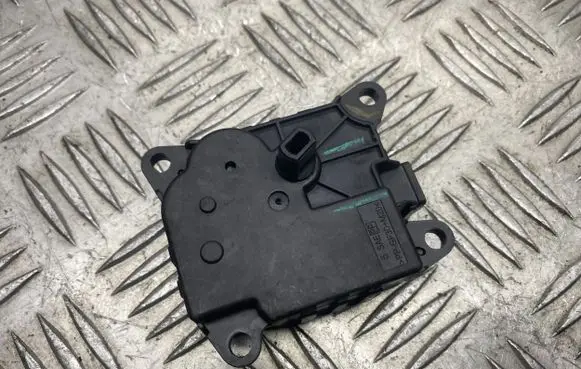 Mercedes-Benz X-class W470 A/C air flow flap actuator/motor 277323JC1B 0352 170616A
