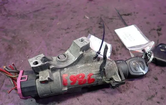 Skoda Fabia Mk1 (6Y) Ignition lock 