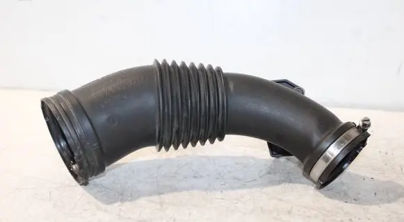 Audi A5 8T 8F Air intake hose/pipe 059129627L