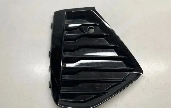 Volvo XC60 Front bumper lower grill 32234961