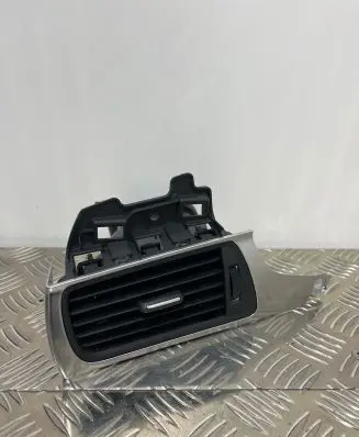 Audi A6 C7 Dashboard side air vent grill/cover trim 4G1820901 9025700