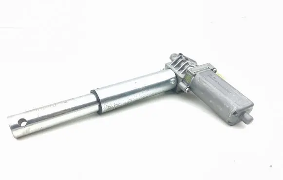 BMW 5 E60 E61 Seat adjustment motor 0390203234