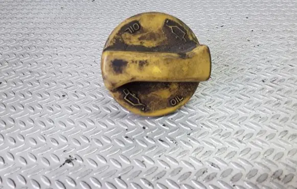 Opel Astra H Oil filler cap 