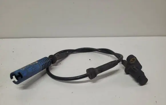 BMW 5 E39 ABS brake wheel speed sensor 0986594508