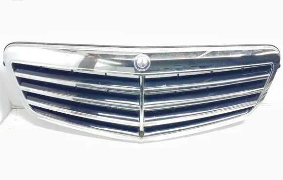 Mercedes-Benz E W212 Front bumper upper radiator grill A2128800583