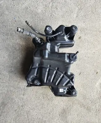 Nissan Qashqai AdBlue liquid reservoir 20411hv81a