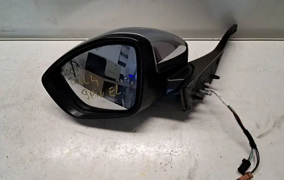 Peugeot 2008 I Front door electric wing mirror