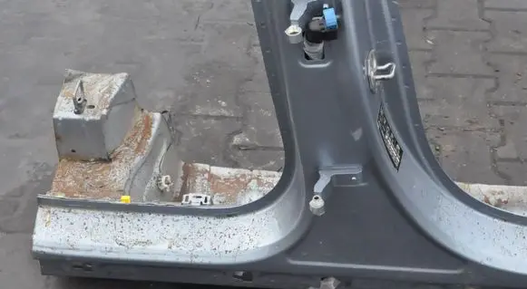 Volvo S90, V90 Side car body part 