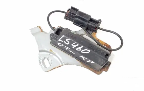 Lexus LS 460 - 600H Sensor 8976650010