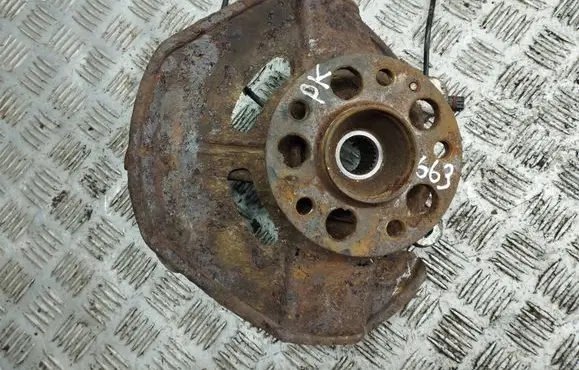 Mercedes-Benz A W169 Front wheel hub