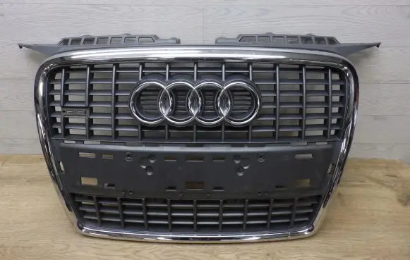 Audi A3 S3 8P Front bumper upper radiator grill 8P4