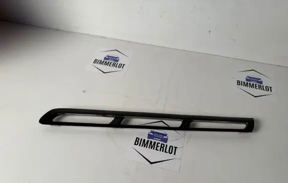 Mercedes-Benz GLS X166 Front bumper upper radiator grill A1668881785 012209
