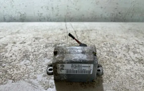 Volkswagen Touareg I ESP acceleration yaw rate sensor 7E0907652A 448801001021 10098503034
