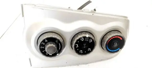 Toyota Yaris Climate control unit 554060D190 55406-0D190