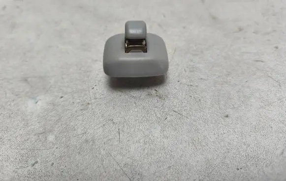 Audi Q3 8U Sun visor clip/hook/bracket 8U0857562