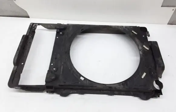 Audi A2 Radiator cooling fan shroud 8Z0121207B