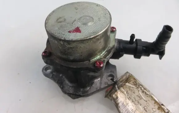 Dacia Logan I Vacuum pump 8200577807