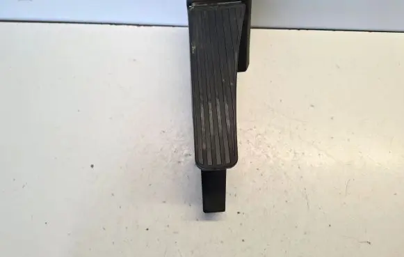 Volvo S90, V90 Accelerator throttle pedal 31489766
