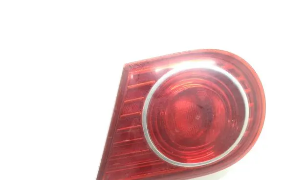 KIA Opirus Tailgate rear/tail lights