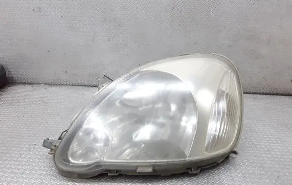 Toyota Yaris Headlight/headlamp 0821211F5L