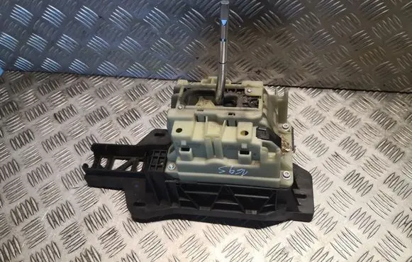 Mercedes-Benz A W169 Gear selector A1693700709 1693700709