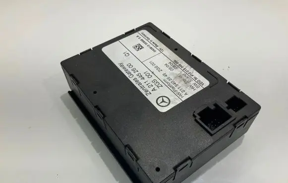 Mercedes-Benz E W211 Gateway control module A2115403545 410213009005 A2114452600