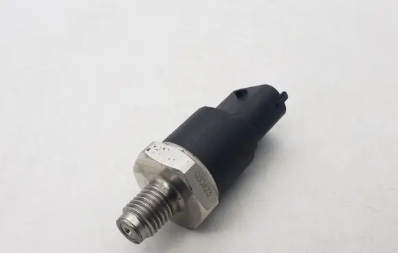 Fuel pressure sensor