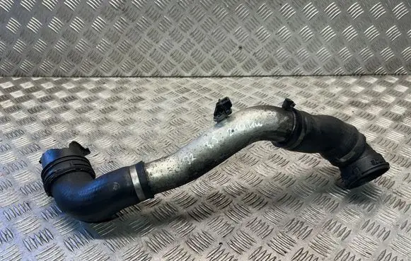 BMW 3 E92 E93 Intercooler hose/pipe 7798101