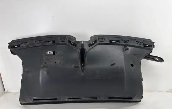 Tesla Model X Intercooler air channel guide 105022300D 1043816C