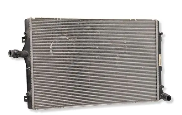 Volkswagen PASSAT B7 Coolant radiator 3C0121253BC