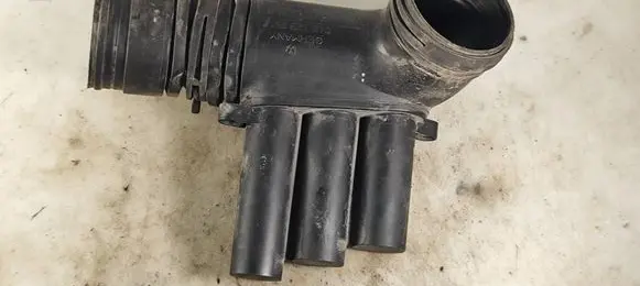 Skoda Octavia Mk3 (5E) Air intake hose/pipe 04E129651C