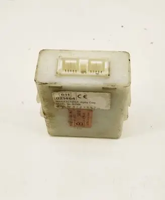 Subaru Forester SG Door central lock control unit/module 88035 SA010 4F28033K