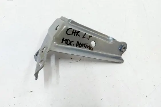 Toyota C-HR I Fender mounting bracket