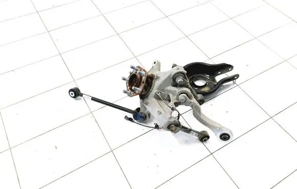 Tesla Model Y Rear wheel hub 1188411-00-G