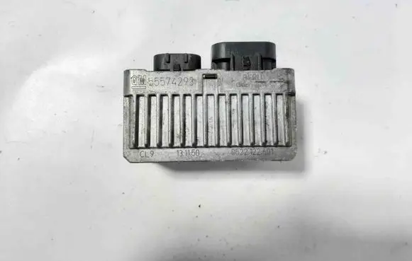 Glow plug pre-heat relay