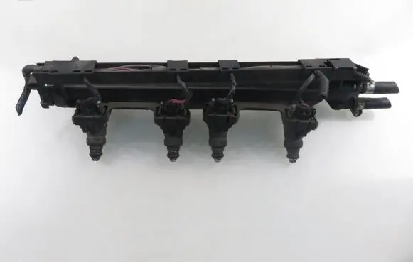 Seat Leon (1M) Fuel main line pipe 037906031AA 06A133317A