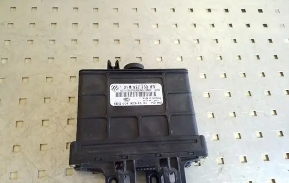Volkswagen Golf IV Gearbox control unit/module 01M927733HR 5DG00792316