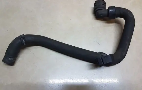 Opel Insignia A Engine coolant pipe/hose