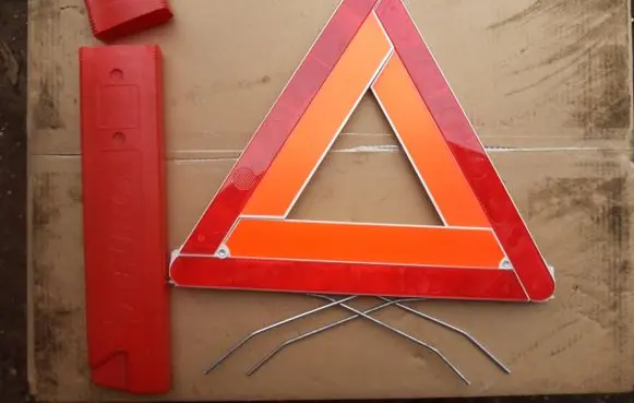 Ford Focus Emergency warning sign 