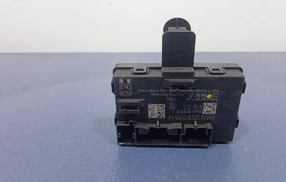 Skoda Superb B5 (3U) Other control units/modules 8W0959595M