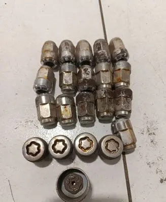 Honda CR-V Nuts/bolts Nocode