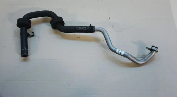 Volkswagen Touareg II Engine coolant pipe/hose 7P0121065AC