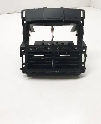 Rear air vent grill