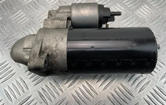 Mercedes-Benz C W204 Starter motor A6519062400 20120908 0001139043