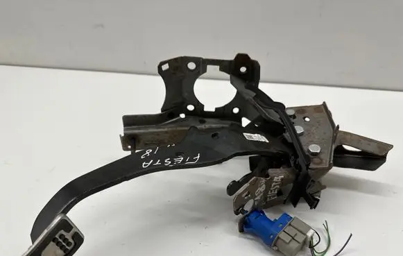 Ford Fiesta Brake pedal 8V5J2450FB