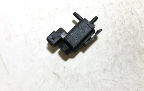 Volvo V70 Turbo solenoid valve 30611668 72224010